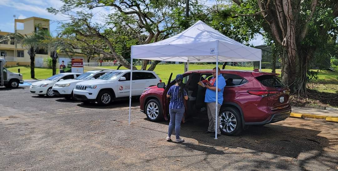 munbtaoficial's tweet photo. #TeamCST @munbtaoficial llego a Caribean University en Vega Baja. Alli realizaron un Punto de cotejo sobre la instalación adecuada del asiento protector y otorgarón las debidas certificaciones. Instala correctamente el #AsientoProtector @CSTPR @munbtaoficial https://t.co/qlSzZ6ynkG