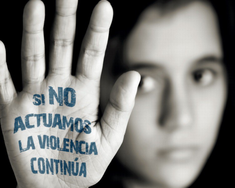 Ellas necesitan ayuda
@Paloma75839501
@milaparadas1
@PrefasiSandra
@Irunecostumero
son #MadresProtectoras, sufren #ViolenciaInstitucional nosotr@s #MareaFucsia las apoyamos a diario. 
POR QUE NO TE UNES? 💜💪