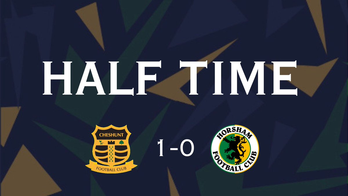 The hosts on top and ahead at the break. ⏸️ #HorshamFC 💛💚