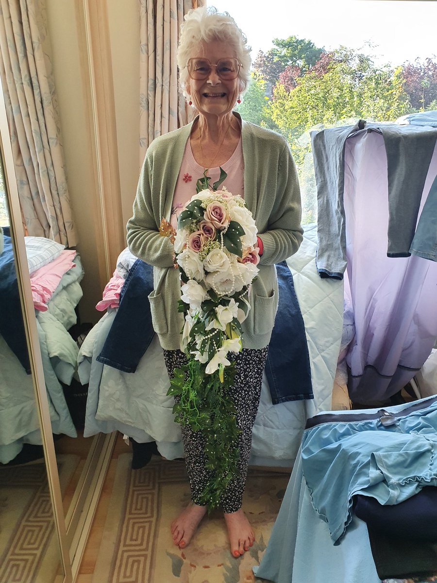 What did your wedding bouquet look like? I will treasure it forever. My nan made it for me all the while she was battling her cancer and got to see me walk down the Isle with it she was so proud of it 🥺🫶💗