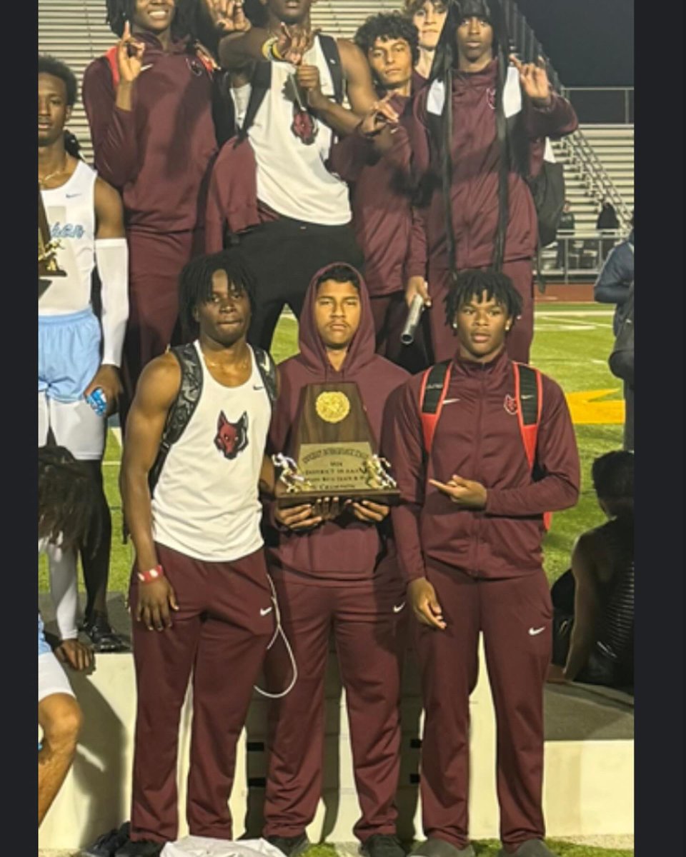 Cam_brooks8228's tweet photo. First year of track went beautifully🔥 https://t.co/qsIZPJy3aQ
