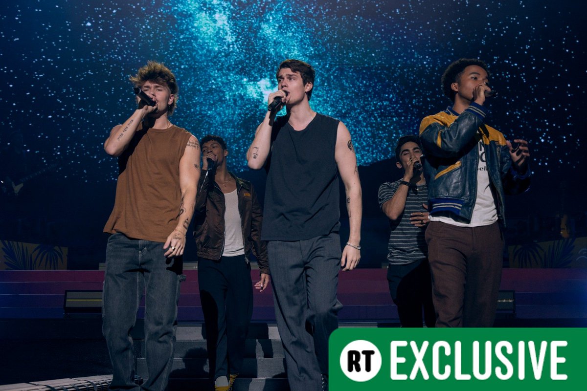 #TheIdeaOfYou producer explains Nicholas Galitzine's boy band 'boot camp' radiotimes.com/movies/idea-of…