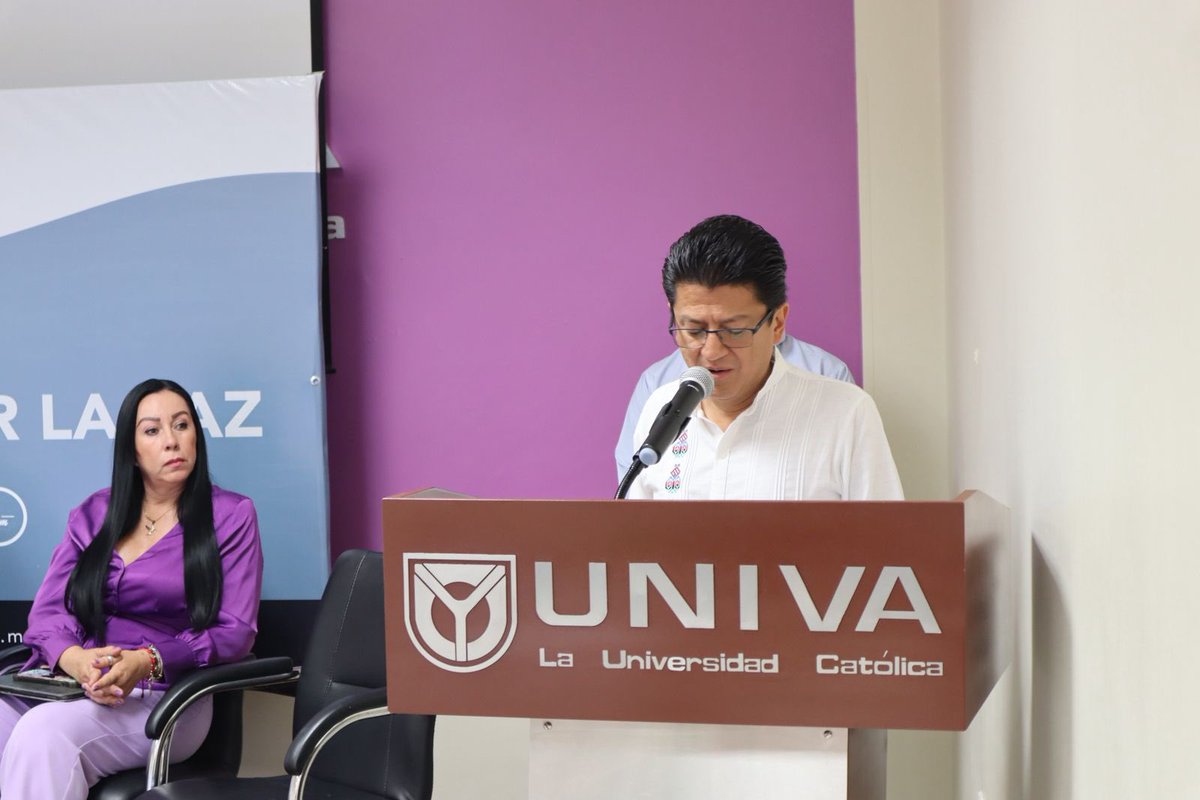 Jesuitas_Mexico's tweet photo. 📍Hoy se realizó la firma del "Compromiso por la #Paz" con las candidatas y el candidato a la presidencia municipal de #Colima en La Universidad Católica. En la firma estuvieron presentes Mons. Gerardo Díaz Vázquez y el P. Jorge Atilano González, SJ. #CompromisoPaz
🔗https://t.co/x0HpUMtJDz