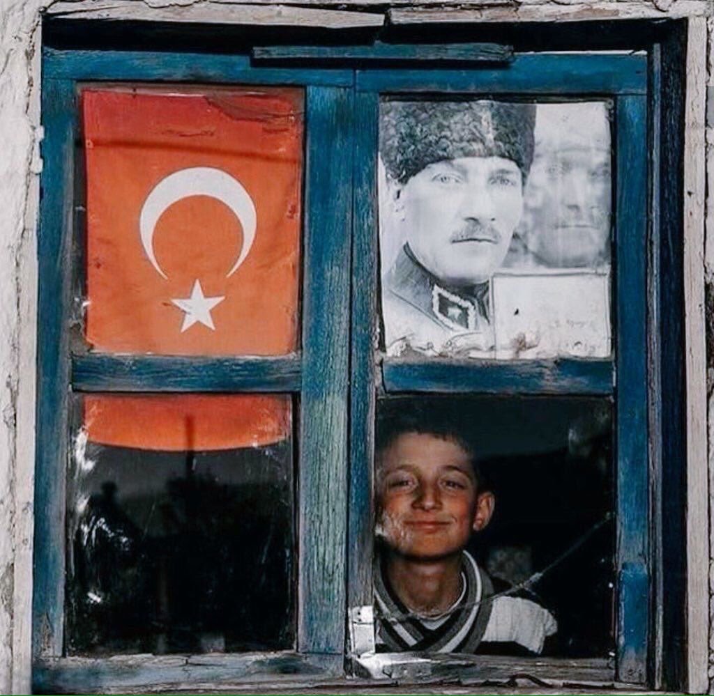 Geceye bir fotoğraf bırak.