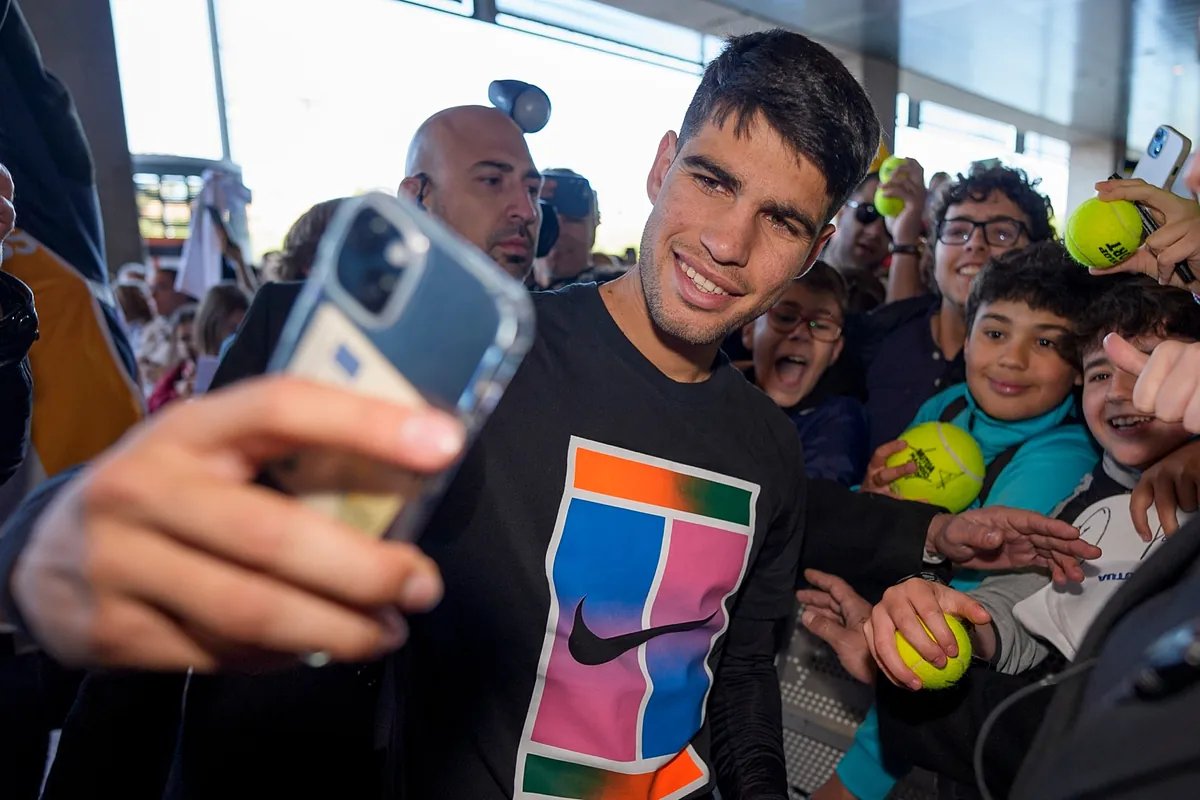 Carlos Alcaraz y sus sensaciones en el antebrazo: 'Con jugar tres o cuatro partidos yo estaría contento' dlvr.it/T5w506