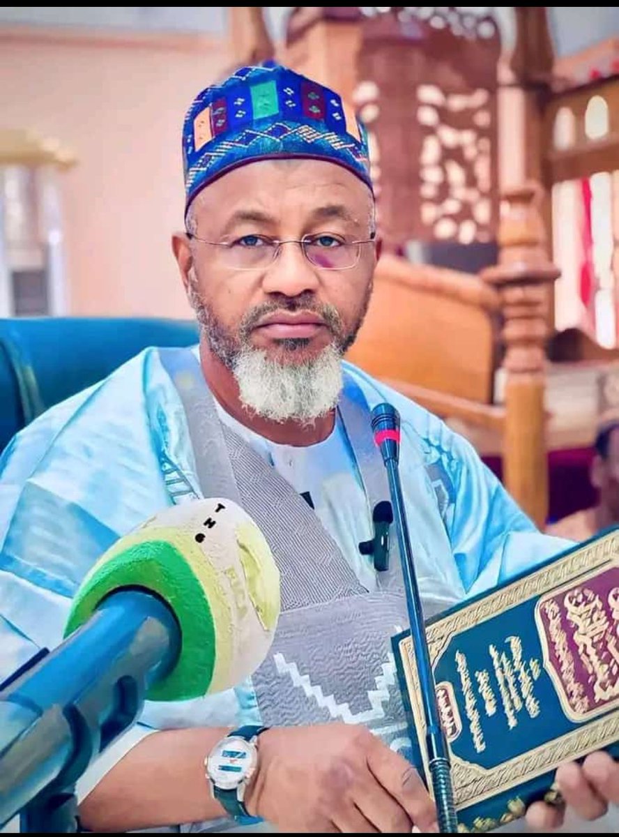 Al_ansar0's tweet photo. Allah ya ƙarawa malam lpy imani da nisan kwana ya hayyu ya qayyumu https://t.co/sdc9C2Xkj9