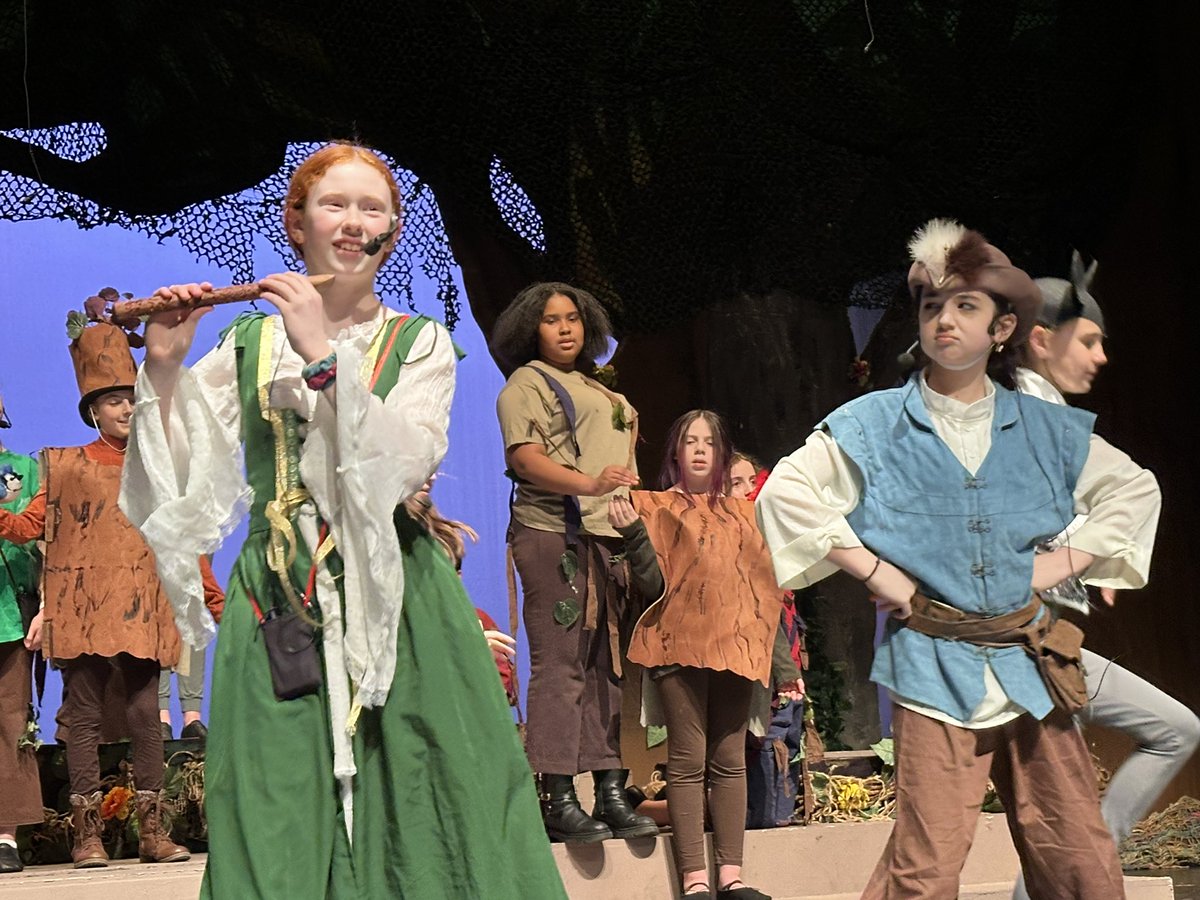 APSKenmore's tweet image. Kenmore presents Shrek the Musical Jr., April 25 and 26 at 7:00 pm. Admission by donation.  @APSVirginia @APSArts