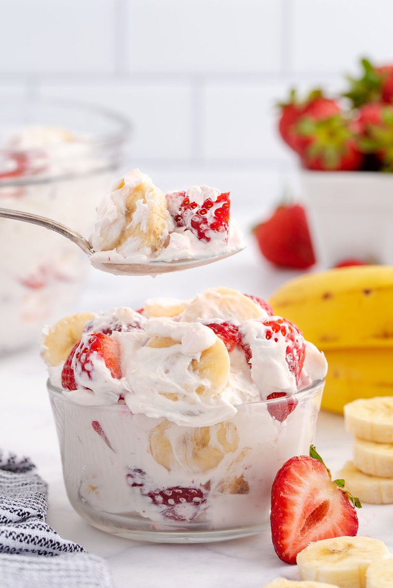 #ComfortFood

Banana Strawberry Cheesecake Salad

Yes or No?