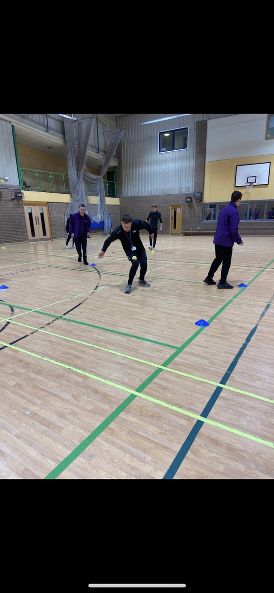 cvlifeeducation's tweet photo. #CvLifeEducation team working hard to be the best we can be @ staff training 🎾🏃‍♂️🤲 Today we focused on practical 🎖where we were in small groups delivering 10 minute inclusive drills to coaches 🌟

#Sport #PE #AT7 #development #SuccessMindset https://t.co/VDeNEJHA3j