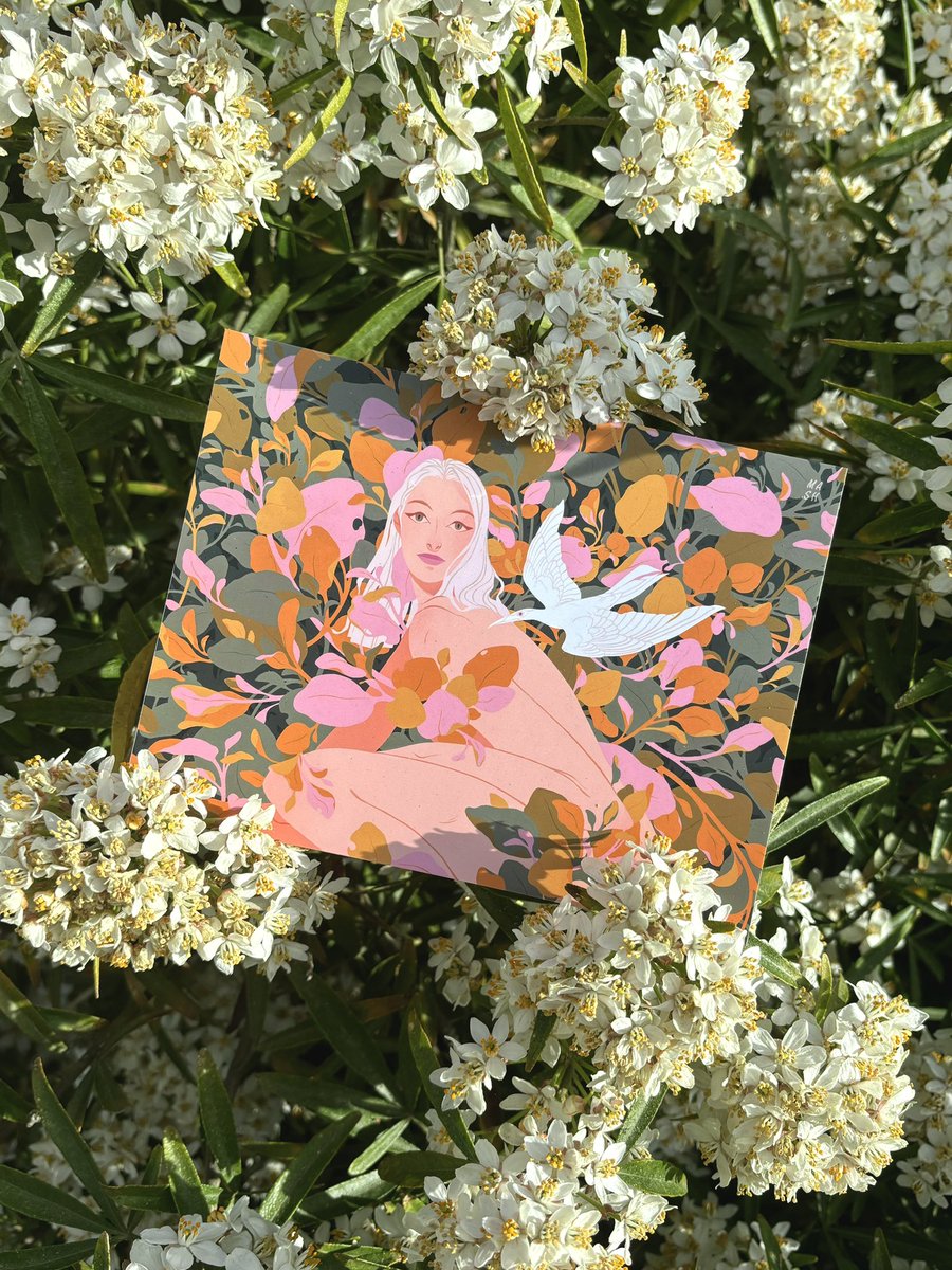 It really does feel like Spring is officially here, which means it is a great time to release this mini print! The are at my Etsy and are being sold at larger sizes at my Inprnt—this is also this month’s mini print reward at Patreon🌿 Find links to all samanthamash.com/links