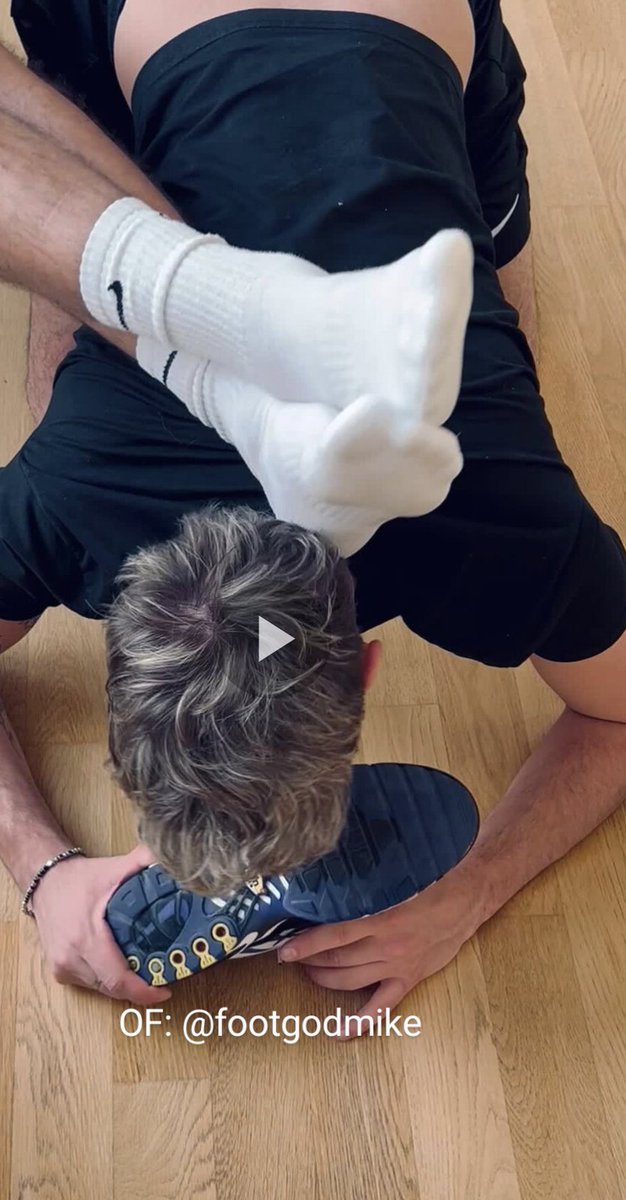 footgod_mike's tweet photo. the perfect place for my slave๐๐https://t.co/ZHpuvykMMr
#master #slave #alpha #feet #foot #socks #sweatysocks #footfetish #footworship #mastermike #mikeandspike
@AcademyOfFags @DominationRt @RT4Masters2 @RTslavemaster @RT4Kings @superalphas https://t.co/B4UY0v0DLv