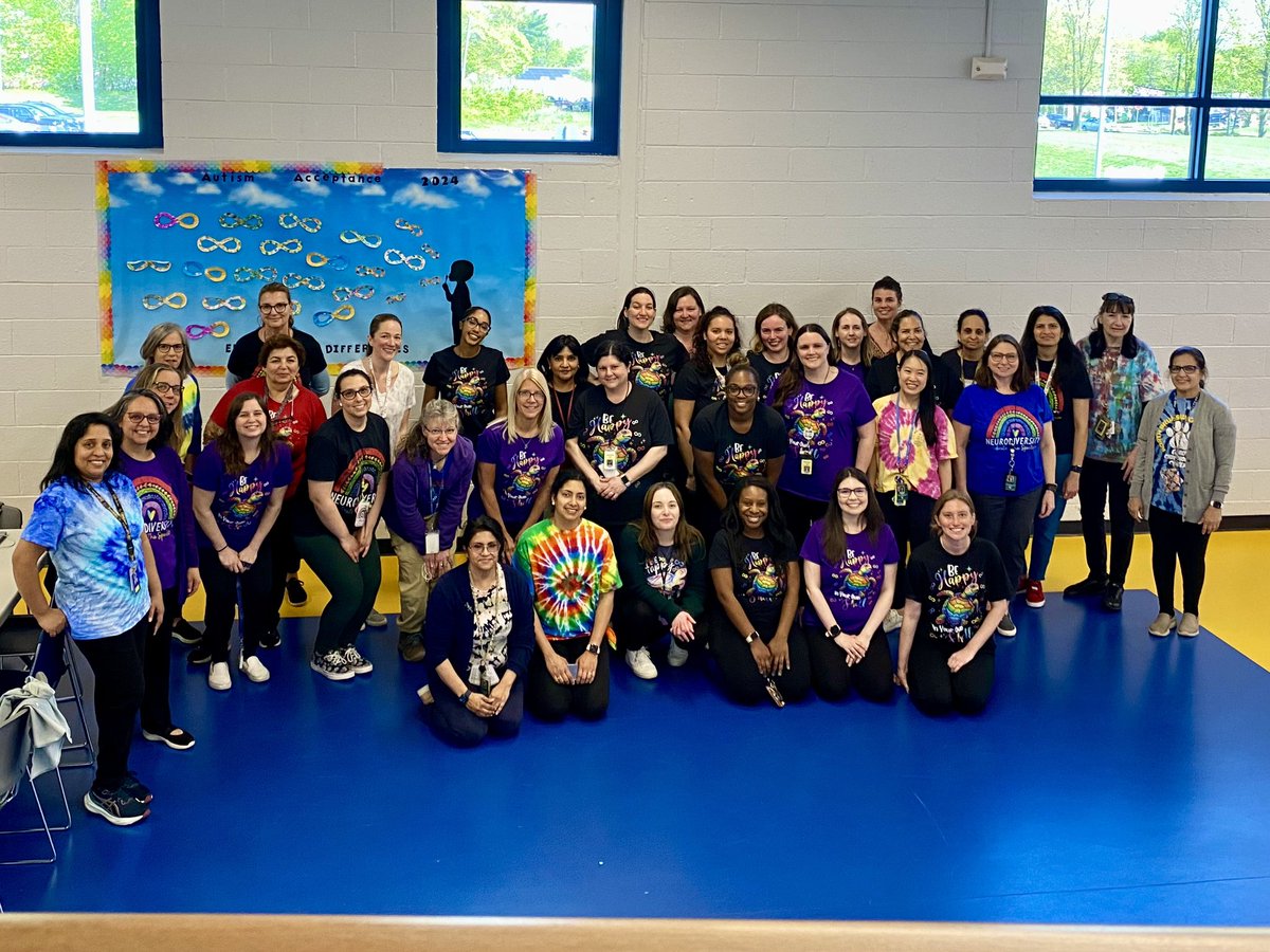MrsThornsWorld's tweet image. #AutismAcceptanceMonth in full effect at the @NBTECC! #BubblesForAutism might be my favorite day of the year. #MrsThornsRoseGarden #NBTeamPreschool #NBTECCisRedHot @Ms_D_PreK @MNbtecc @mrpassner