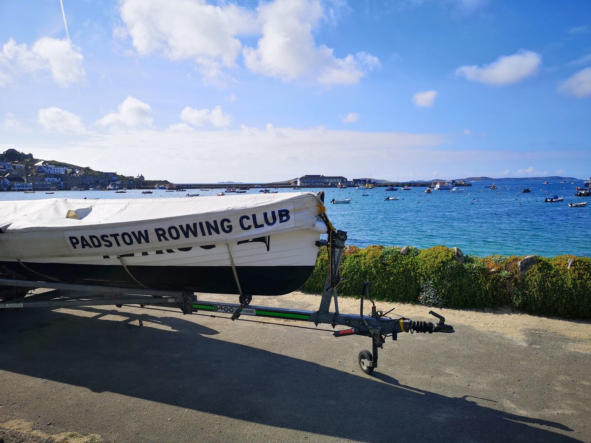 I came across the Padstow gig here in St. Mary's in preparation for the World Championship next month. Looking great! Number of gigs increasing daily. @padstowharbour @PadstowTIC