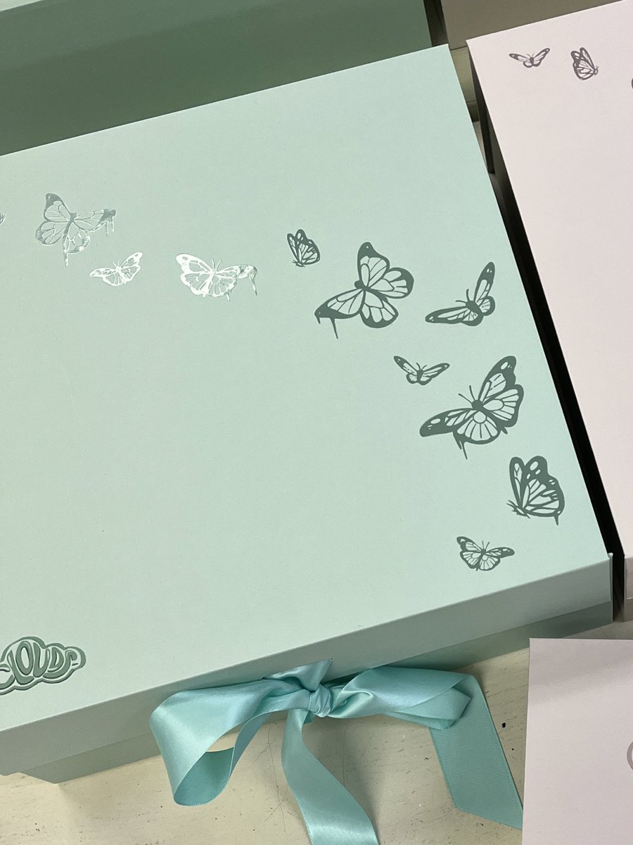 sincerelyart's tweet photo. literally my fav! &amp; look at how perfect it matches its custom packaging 😭 https://t.co/CW331t976s