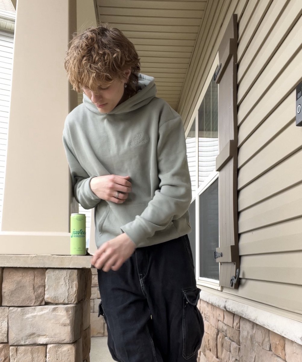 THE DAY HAS FINALLY COME!! 

Juvee x Casp 

Use code “Casp” - check replies for more info