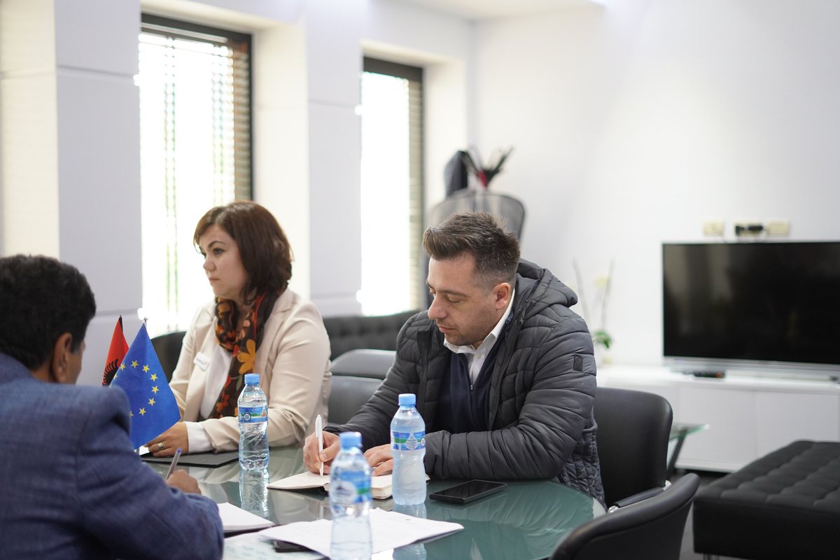 📌Today #EU4SocialCare visited #Librazhd, where this programme will also be implemented to advance the quality of social care services and capacities of frontline workers.   ℹ️This programme is funded by @EUinAlbania, & co-implemented with @WVAlbania, w/ support of MoHSP.