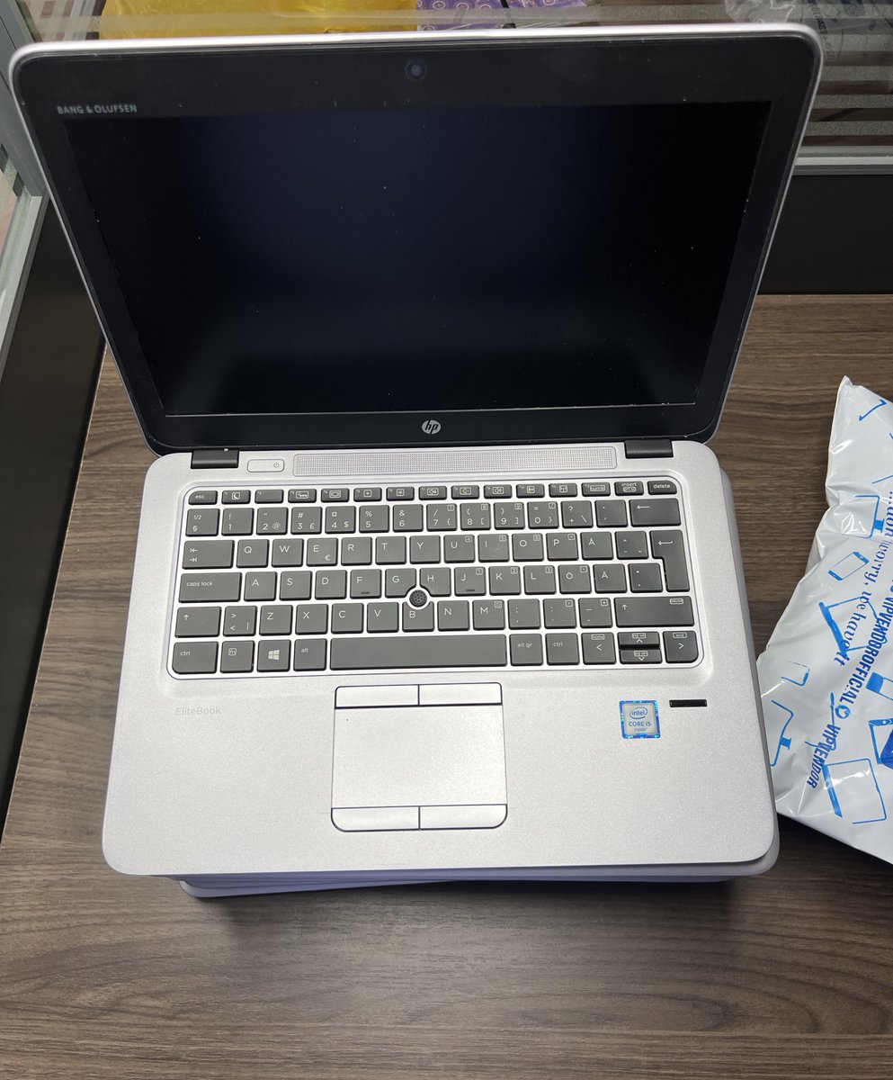 Premium Used HP 820 G3 8Gb Ram 256GB storage core i5 selling for N195,000 each with free charger 🔌 DM is Open 📩 Call or Whatsapp= +2348102022317