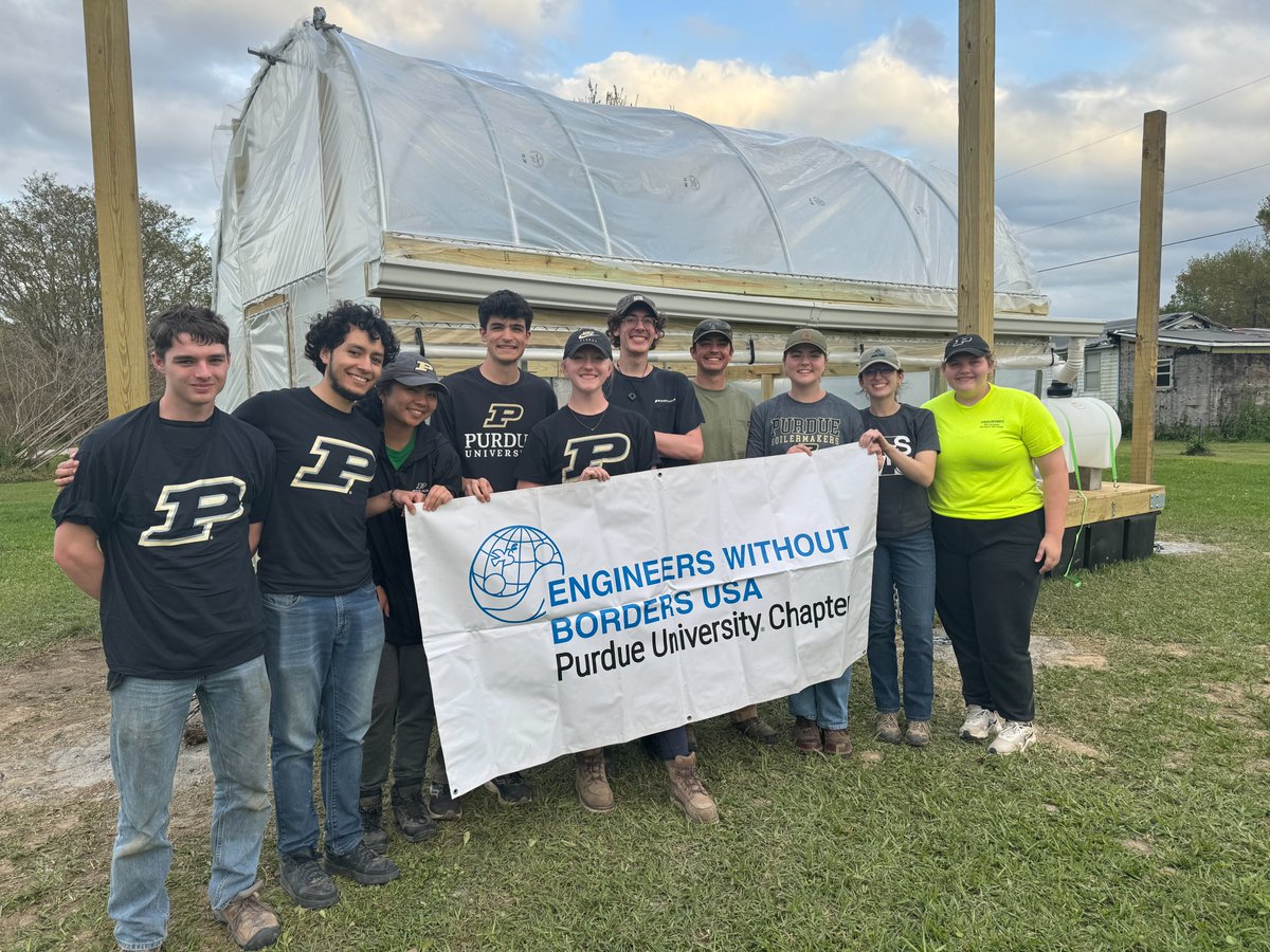 Over Spring Break, the Louisiana Greenhouse team traveled to Houma, Louisiana to implement the final floating greenhouse system! They added a second floating garden bed, a hoop house, and a new irrigation system! #PurdueDayofGiving #EWBPurdue