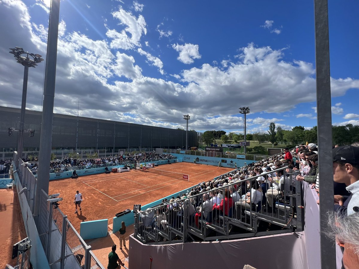 Se juega un partidazo 👀

🇦🇹 Dominic Thiem 
🇦🇺 Thanasi Kokkinakis 

#MMOPEN