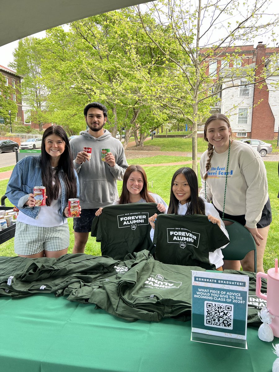 ohiosab's tweet photo. Graduating Seniors ‼️ Stop by Konneker Alumni Center between 11-2 to get some exclusive senior goodies! We have a ball-pit dunk tank, snacks, and refreshments as well!
Bring us a canned good and get a free Forever Alumni t-shirt! 💚🤍 https://t.co/zwkWl8vmz6