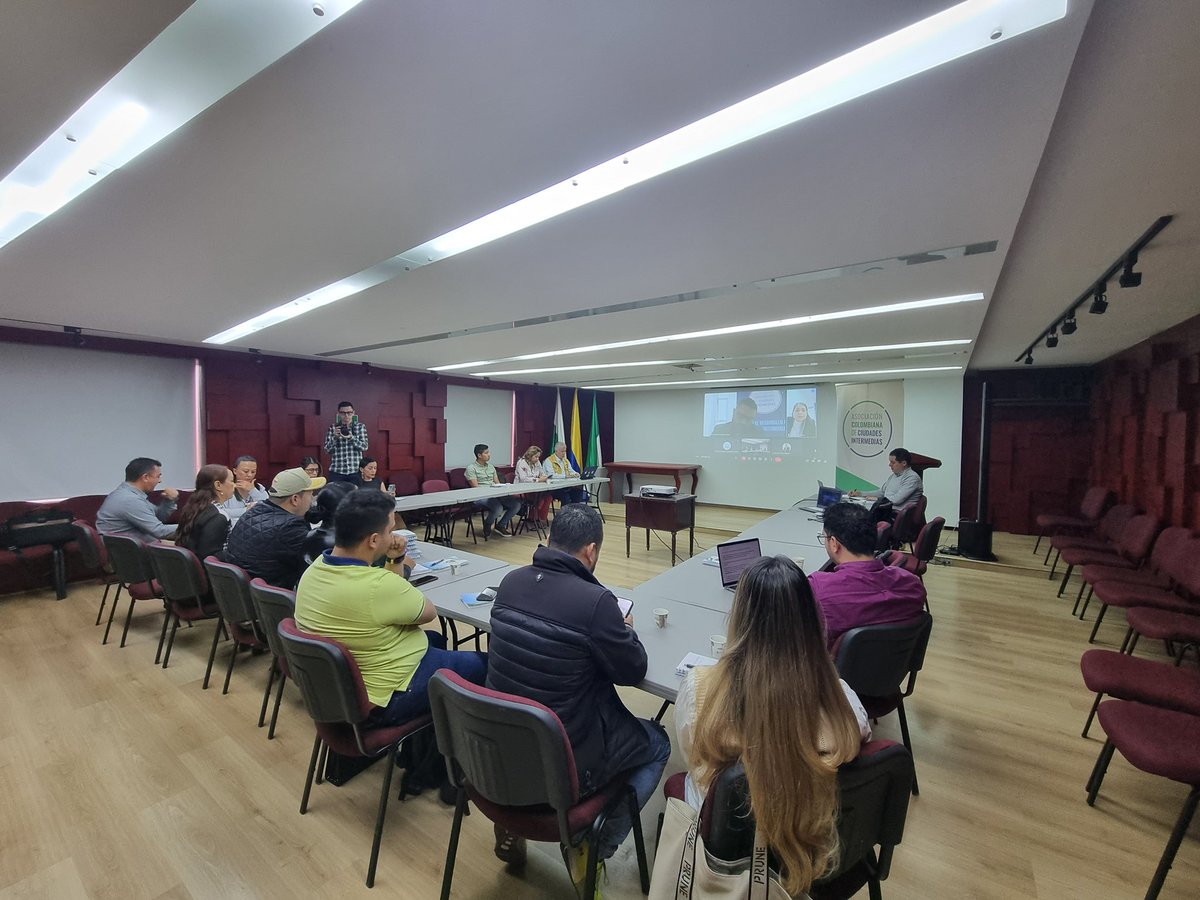 Asointermedias tweet media