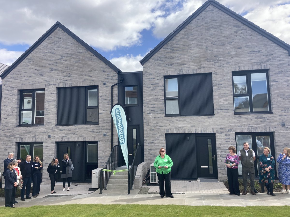 An exciting day in Stirling for Barnardo's as we unveiled our new Gap Homes that have been purpose-built for young people leaving the care system. 🏘️ With huge thanks to @PostcodeLottery and all of our wonderful partners for their support. 💚 Read more: shorturl.at/pSTX9