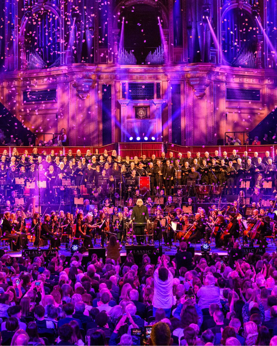 Classic FM Live at the Royal Albert Hall – what a show! 👏✨ We welcomed the brilliant @RSNO and Chorus to perform Handel, Mozart, Puccini and Gershwin alongside @880hz, @FredDeTommaso, @rachelduckett and Sir Karl Jenkins. Hear the full concert tonight at 8pm with @ZebSoanes.