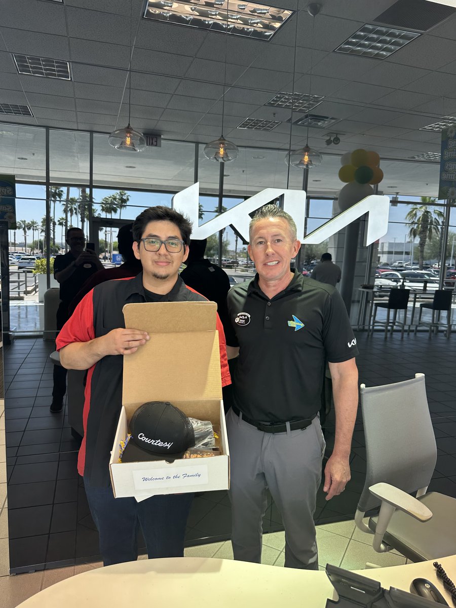 We are very excited to welcome Paul to the Courtesy Kia family. Welcome to the team!! 🎉🎉