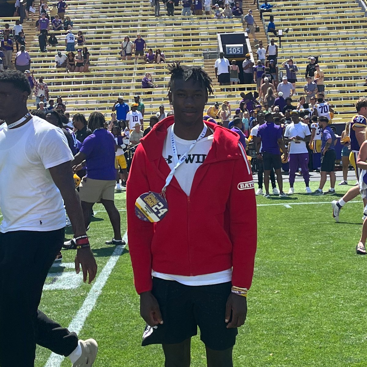 After a spring game visit a week ago, 2026 wideout Xavier McDonald left Baton Rouge knowing that he wanted to make a return visit to #LSU (🔒) 247sports.com/college/lsu/ar…