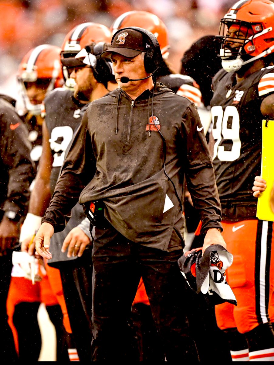 Good Morning My Cleveland Browns Family!! Jim Schwartz took the Browns defense from 20th to 1st in one year. 
So the first pick the Browns make in the #NFLDraft should be whoever Jim Schwartz wants!!
#DawgPound 
#NFL 
#CoachingMatters