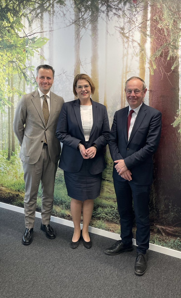 Finnish cities play an important role in the climate-neutral development. 6 our cities are among 100 pilot cities in the #MissionCities program. We brought the greetings of the cities for deputy director general <a href="/childp_child/">Patrick Child</a> <a href="/EU_Commission/">European Commission</a> <a href="/EU_ENV/">EU Environment</a> Thank you for listening!