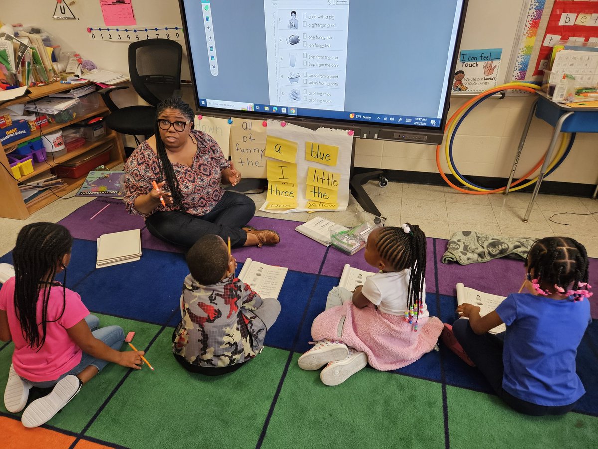 Kindergarten students @StovallPK_AISD building comprehension and participating in the Boost challenge. #MyAldine
