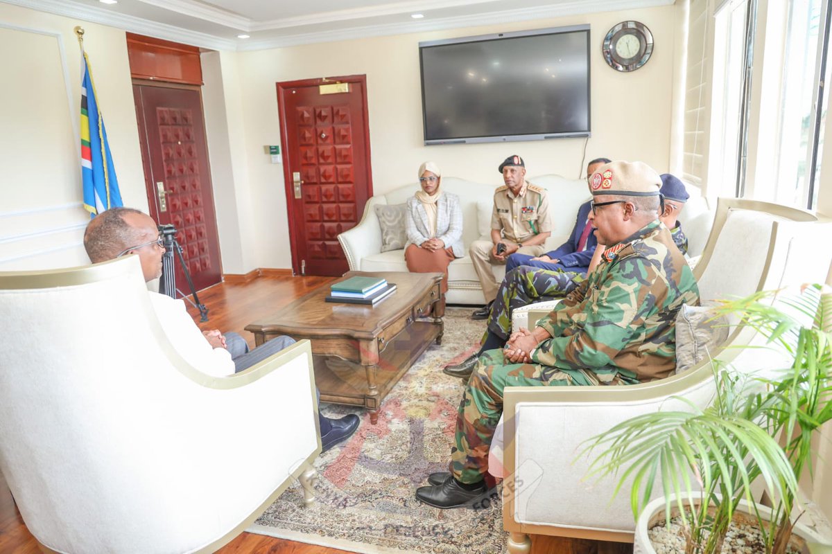 PHOTOS: The Commander of the Somalia National Armed Forces, Maj Gen Ibrahim Sheikh Muhudin (left) with the Cabinet Secretary for Defence Aden Duale and the Vice Chief of Kenya Defence Forces, Lt. Gen Charles Kahariri in Nairobi on Tuesday. 'The delegation conveyed condolences