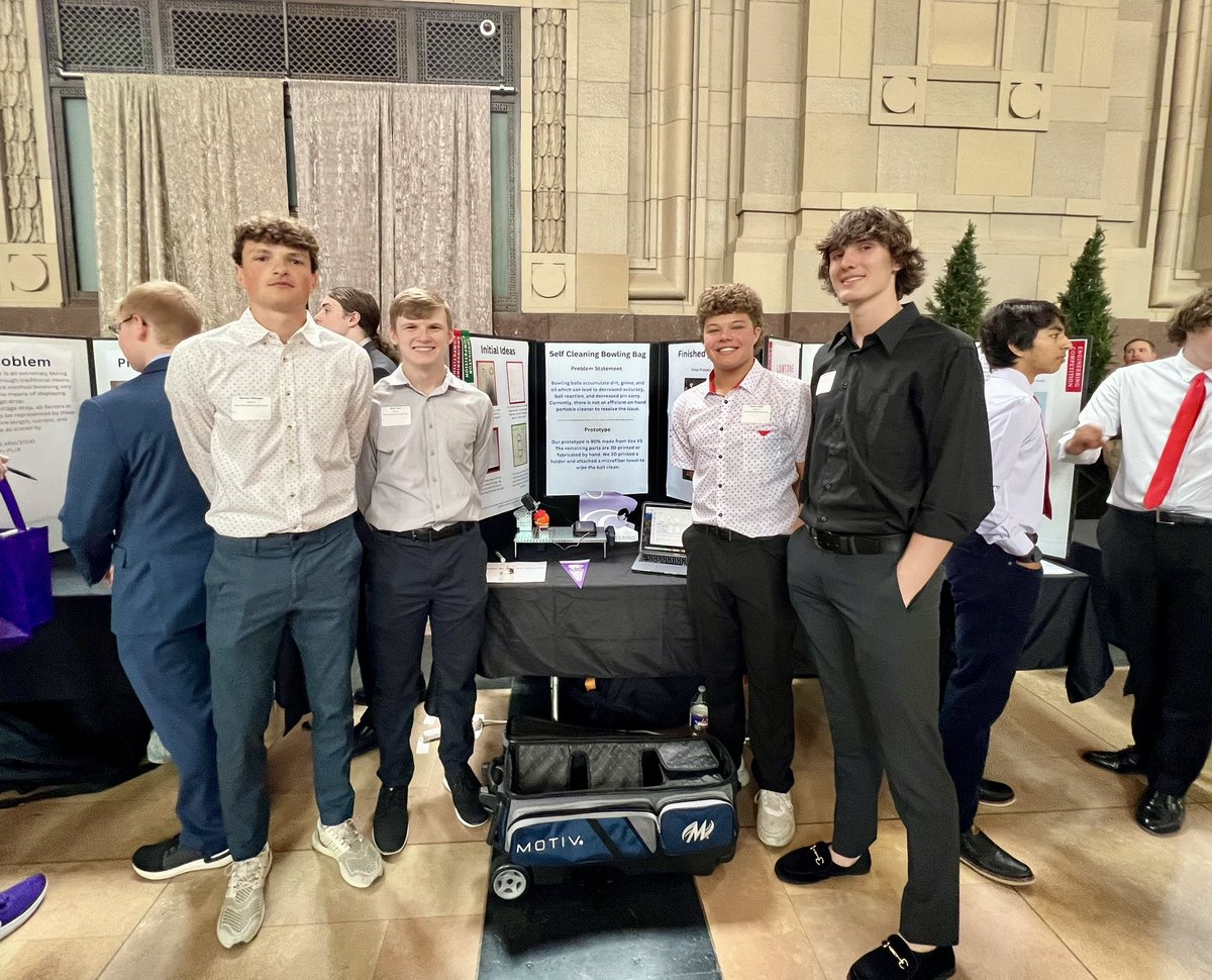 swartz_c's tweet image. Good luck to our USD 232 Engineering students at the PLTW Senior Showcase at Union Station! Impressive projects…Excellent examples of Real World Learning! @USD_232 @DeSotoWildcats @mvjaguars