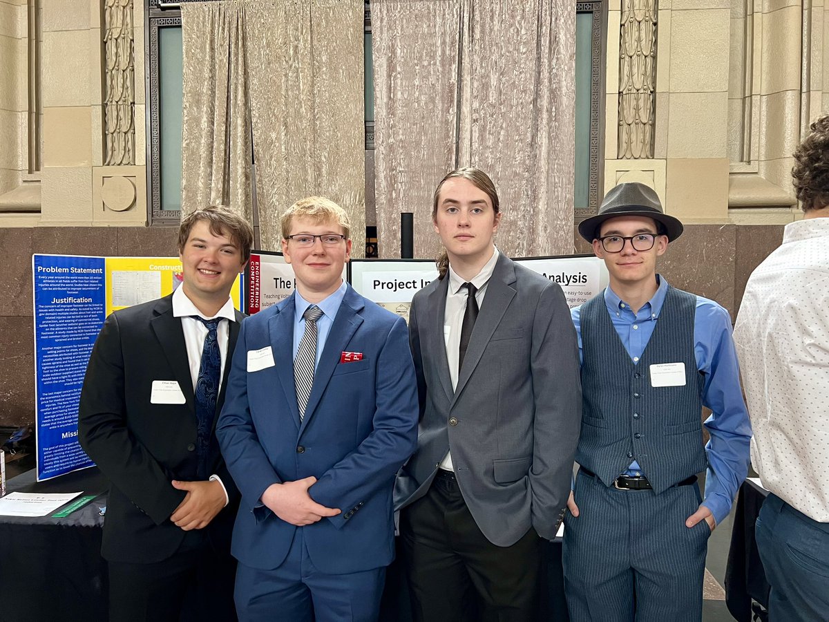 swartz_c's tweet image. Good luck to our USD 232 Engineering students at the PLTW Senior Showcase at Union Station! Impressive projects…Excellent examples of Real World Learning! @USD_232 @DeSotoWildcats @mvjaguars