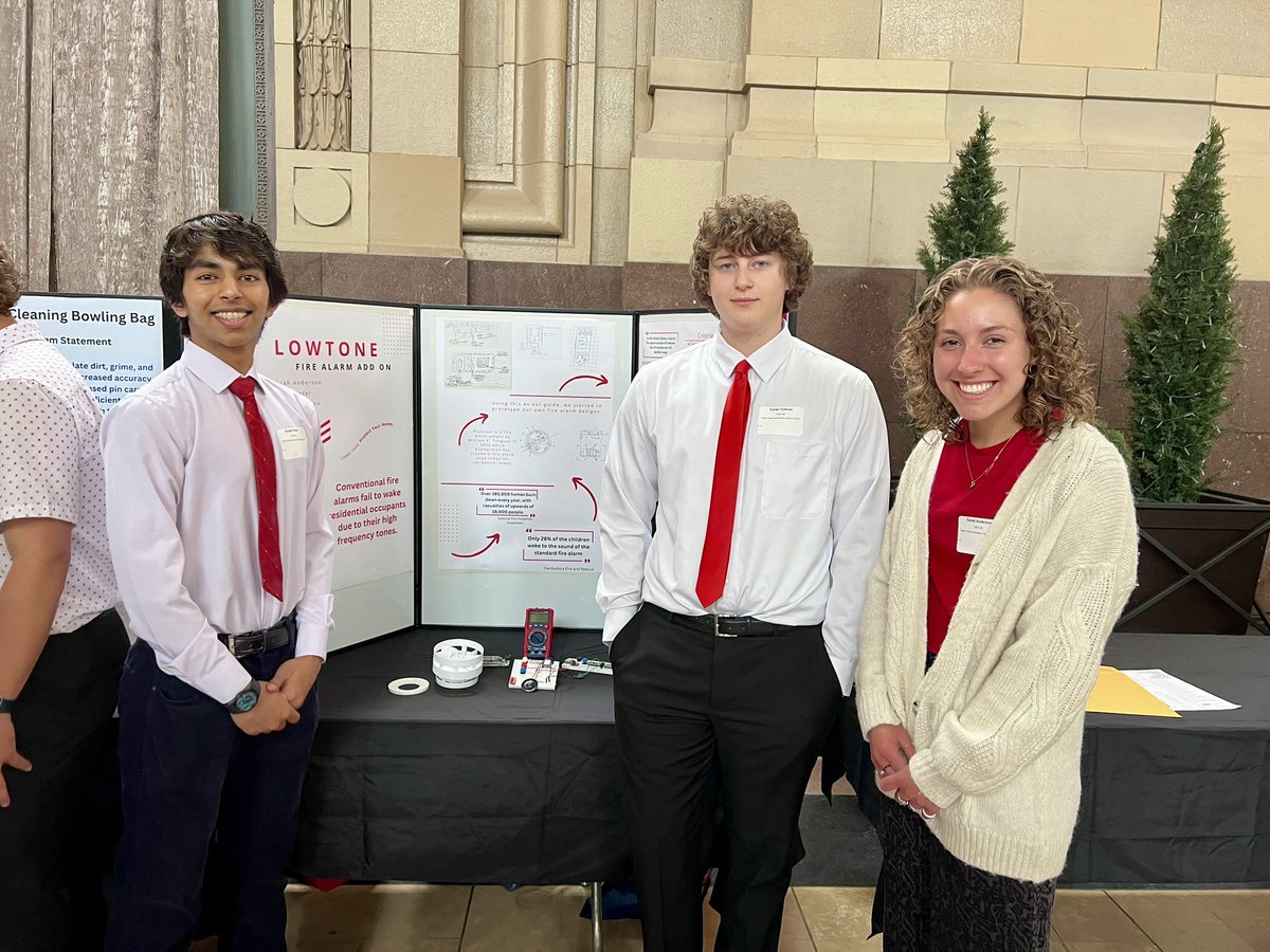 swartz_c's tweet image. Good luck to our USD 232 Engineering students at the PLTW Senior Showcase at Union Station! Impressive projects…Excellent examples of Real World Learning! @USD_232 @DeSotoWildcats @mvjaguars