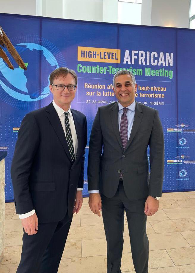 Great to attend the Africa Counter-Terrorism Meeting today in Abuja 🇳🇬 along with 🇪🇬’s Ambassador Fouad Ahmed. We share interests in supporting stability in the Lake Chad Basin and efforts to tackle rising insecurity across the region. #AfricaCTmeeting @UNOWAS