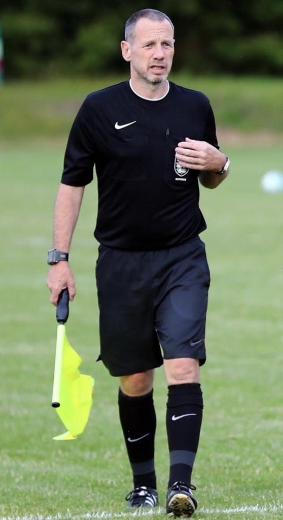 Congratulations to our Nottinghamshire officials on their appointments in the @utdcos Division One Playoff Semi-Finals this weekend. Clipstone v Harrowby United Referee: Rob Pealing - Assistant Referee: Brett Hovey Newark Town v Dunkirk Referee: Lewis Saunders-Johnson