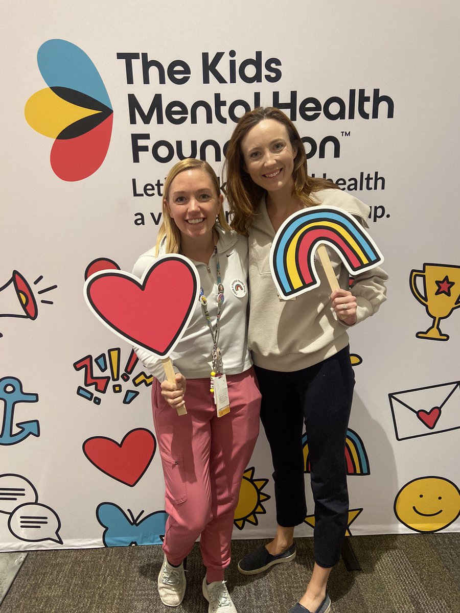 CassBeth21's tweet photo. #HelloKMNF excited for this new initiative from @nationwidekids https://t.co/bDzTlPL5Mp