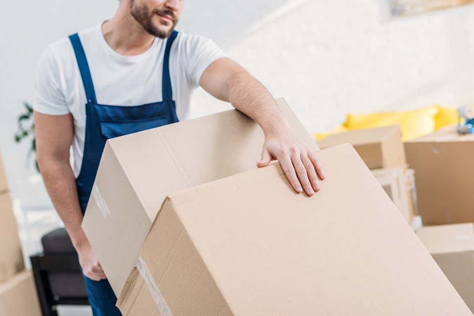 Planning a move and need to book the best moving company? Contact Everlasting Moving! We are here to help! everlastingmoving.com #LongDistanceMovers #LongDistanceMovingCompany #AffordableMovingCompany #BestMovingCompany