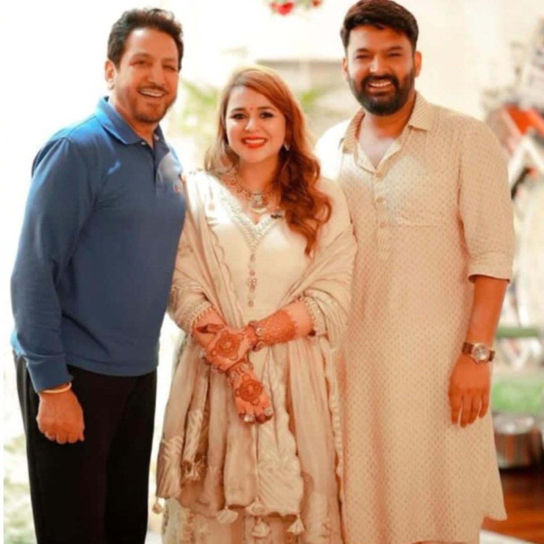 Mr. and Mrs. Sharma with Gurdaas Maan Sir @KapilSharmaK9 @ChatrathGinni @gurdasmaan #kapilsharma #kaneet #ksfan #ThrowbackToGaneshChaturthi