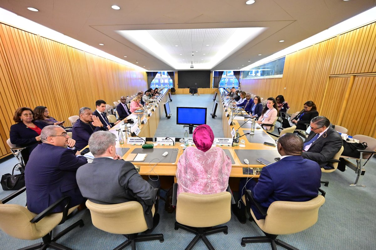 In her meeting with the @UNEthiopia team today, @AminaJMohammed underlines the need for an international system that is prepared to manage the challenges we face now and in the future and calls for seizing Summit for the Future as an opportunity to put the world on a better path.