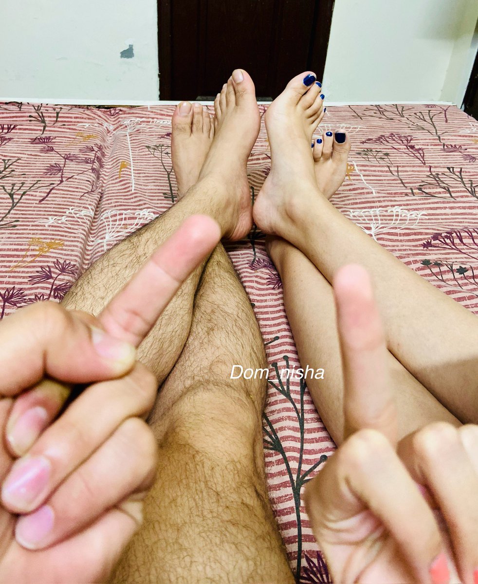 We both are tired asf 😏 Which loser gonna beg on his knees to pay for our dinner tonight Well we both gonna treat u with the left overs, so get ready with ur money as$hole 😈😈🖕🏻 Findom femdom footfetish cuckold cucksub cuck alphacouple alphadom alpha cashcow paypig finsub