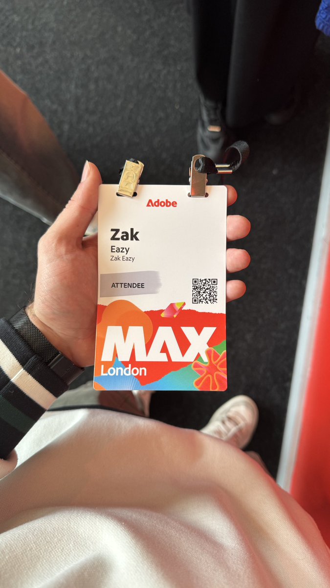 I’m so glad to expose one of my favorite artwork 🦩 at Adobe MAX London !

Thanks again @Adobe for the invitation and this opportunity 🙌.

#AdobeMAXLondon #Adobe