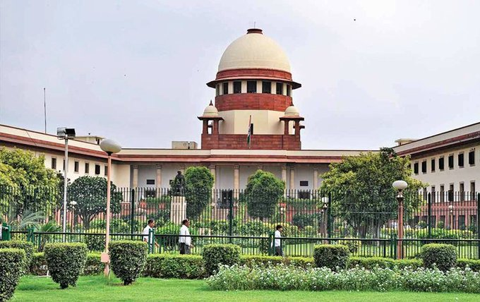 The #SupremeCourt clarified that it is not dealing with #Patanjali as a standalone entity; rather, the Court's concern, in the public interest, extends to all those Fast-Moving Consumer Goods (#FMCG) companies that publish misleading advertisements. The court was hearing the