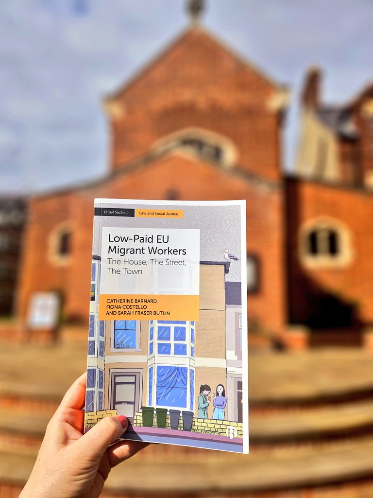 Low Paid EU Migrant Workers, the House, the Street, the Town. Out tomorrow! 👇 bristoluniversitypress.co.uk/low-paid-eu-mi… @eumigrantworker @CSBarnard24 @SFraserButlin @GyrosOrg @cambridgelaw @BUP_Journals @UKandEU @StEdmundsCam @TrinCollCam @Selwyn1882