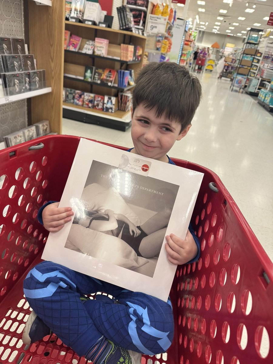 In our pajamas and all, we went on release day to get our vinyl. He was ready for the #TTPDBoardMeeting 😉
@taylornation13 

#TTPDTargetRun #TaylorSwift #TTPD