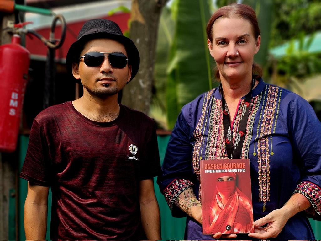 Pleased to present our photobook, 'Unseen Courage,' to the director of MSF hospital Kutupalong. Her excitement for the work of our female photographers is truly inspiring! #EmpowerWomen #Photography #RohingyaCrisis #RohingyaRefugees @SEAJunction @MSF