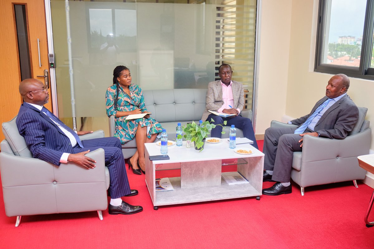 Today, Adv. Flory Okandju @FloryOKANDJU welcomed the Executive Secretary of the Northern Corridor at the Central Corridor Secretariat. They engaged in productive discussions on collaborative opportunities between their respective organizations, aiming to benefit the region.