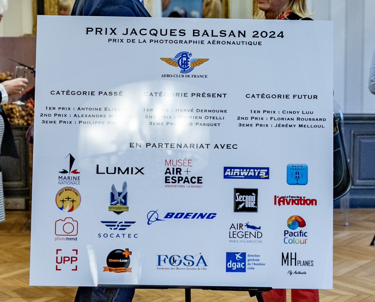 Remise des Prix de la Photographie Aéronautique Jacques Balsan 2024 ce 22 avril à l’@aeroclubdefrance Une très belle 3è édition avec 10 lauréats et des lots exceptionnels. Un grand merci à Boeing, parrain de la soirée, aux champagnes Castelnau et à tous nos autres partenaires.